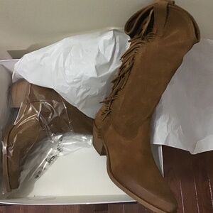 Sundance Dove Canyon Boots, New in Box, Size 40 EUR, Size 9 US